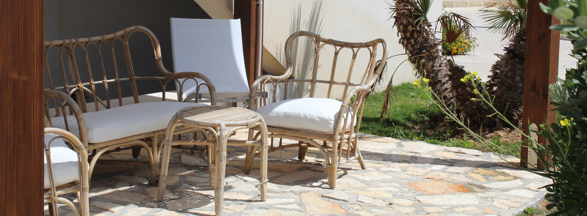 Il giardino degli appartamenti Boa Vista a Favignana